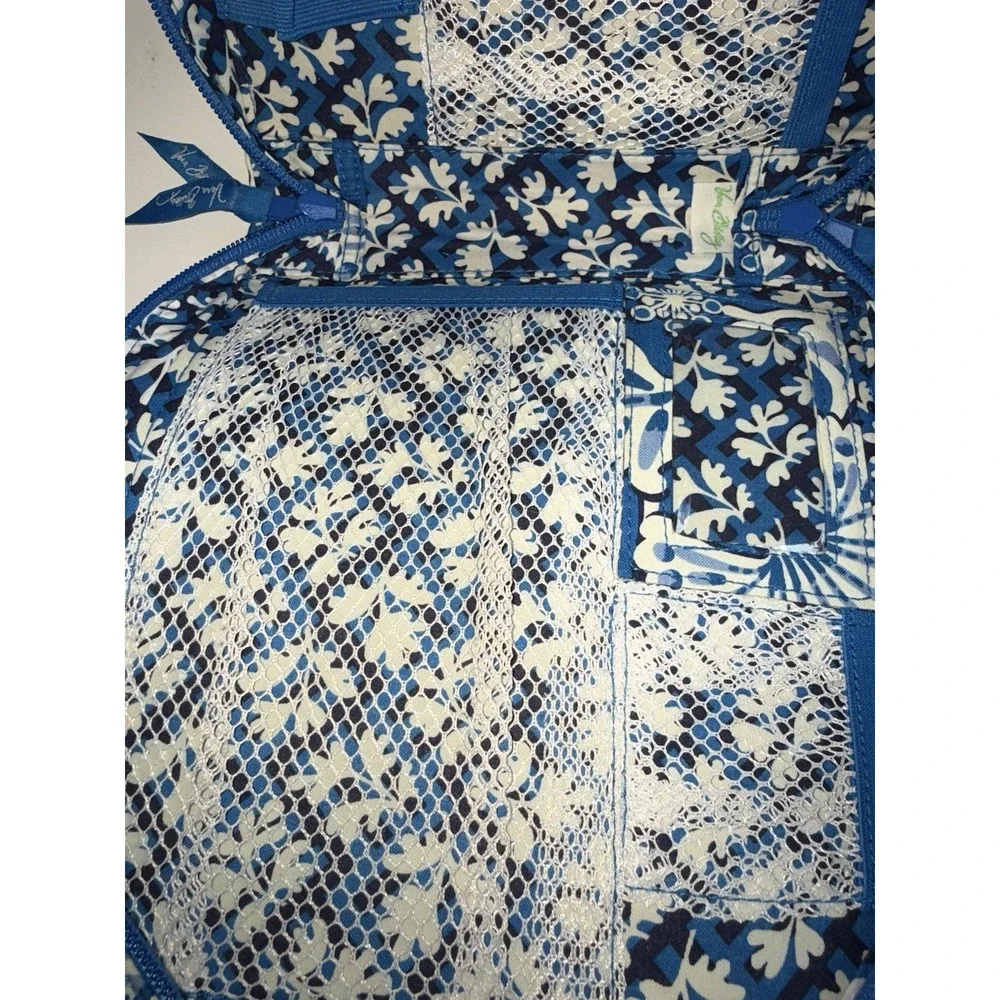 Vera Bradley Tech Organizer Case Blue Lagoon Make Up ? Travel Floral Paisley‎
